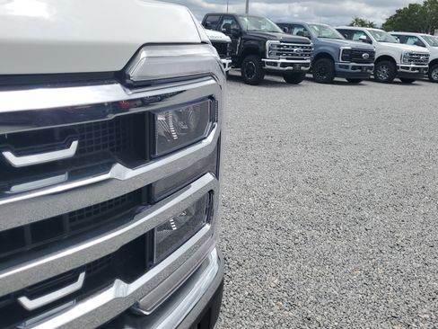 New 2026 Ford F250 Lariat w/ Lariat Premium Package image 4