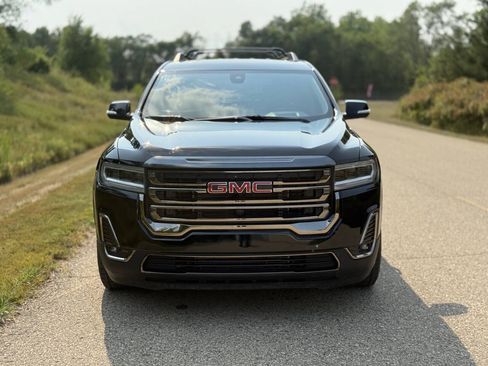 Used 2023 GMC Acadia AT4 w/ Technology Package AWD/4WD image 2