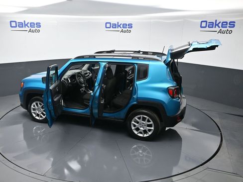 Used 2022 Jeep Renegade Latitude w/ Sun/Sound Group image 59