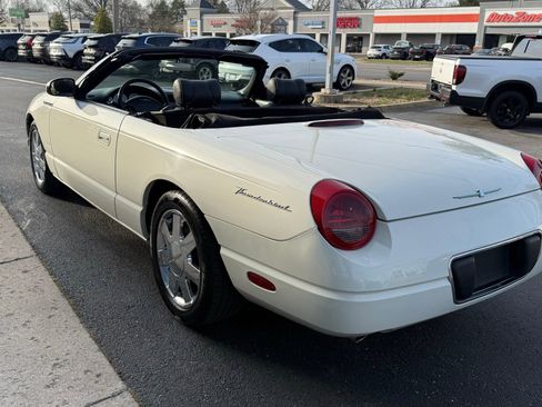 Used 2003 Ford Thunderbird image 26