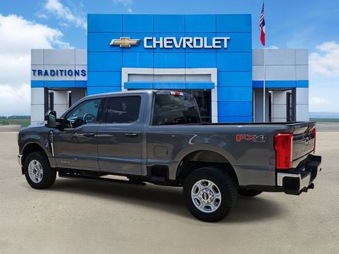 Used 2025 Ford F250 XLT w/ FX4 Off-Road Package AWD/4WD image 7