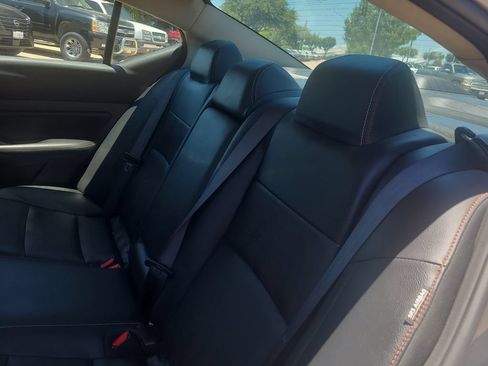 Certified 2023 Nissan Altima 2.0 SR FWD image 11