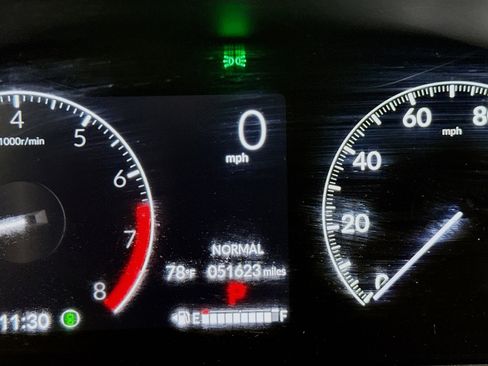 Certified 2023 Honda Pilot Touring image 13