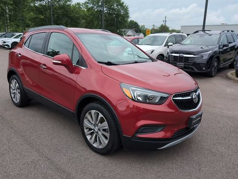 Used 2019 Buick Encore Preferred FWD image 2