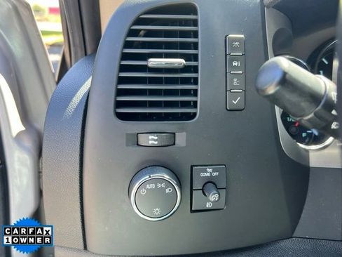Used 2009 Chevrolet Silverado 2500 LT w/ Exterior Plus Package AWD/4WD image 18