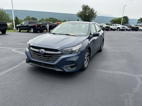 Used 2023 Subaru Legacy Premium AWD/4WD image 3