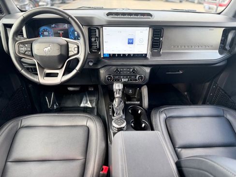 Used 2025 Ford Bronco Badlands AWD/4WD image 11