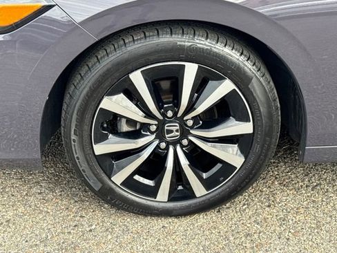 Used 2023 Honda Civic EX-L image 2