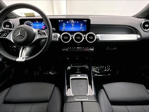 Used 2026 Mercedes-Benz GLB 250 image 14