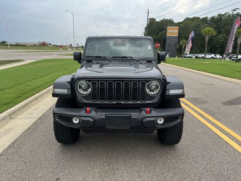 Certified 2025 Jeep Wrangler Unlimited Rubicon w/ Convenience Group AWD/4WD image 9