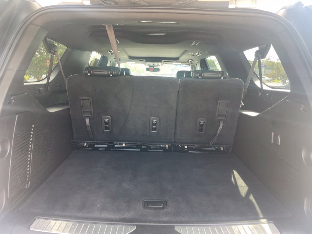 Used 2023 Chevrolet Suburban Z71 AWD/4WD image 13