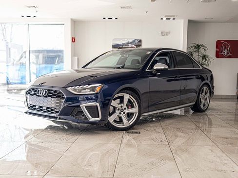 Used 2023 Audi S4 Premium w/ Convenience Package image 2