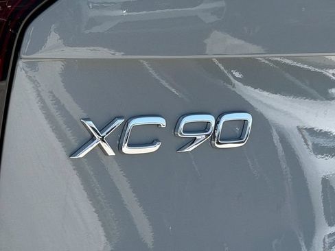 New 2026 Volvo XC90 B5 Core AWD/4WD image 10