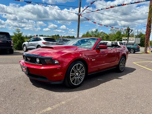 Used 2012 Ford Mustang GT Premium image 11