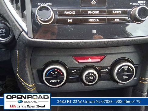 Used 2021 Subaru Crosstrek 2.5i Sport w/ Moonroof Package image 23