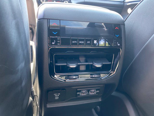Used 2023 Jeep Grand Cherokee Overland w/ Advanced Protech Group III AWD/4WD image 11