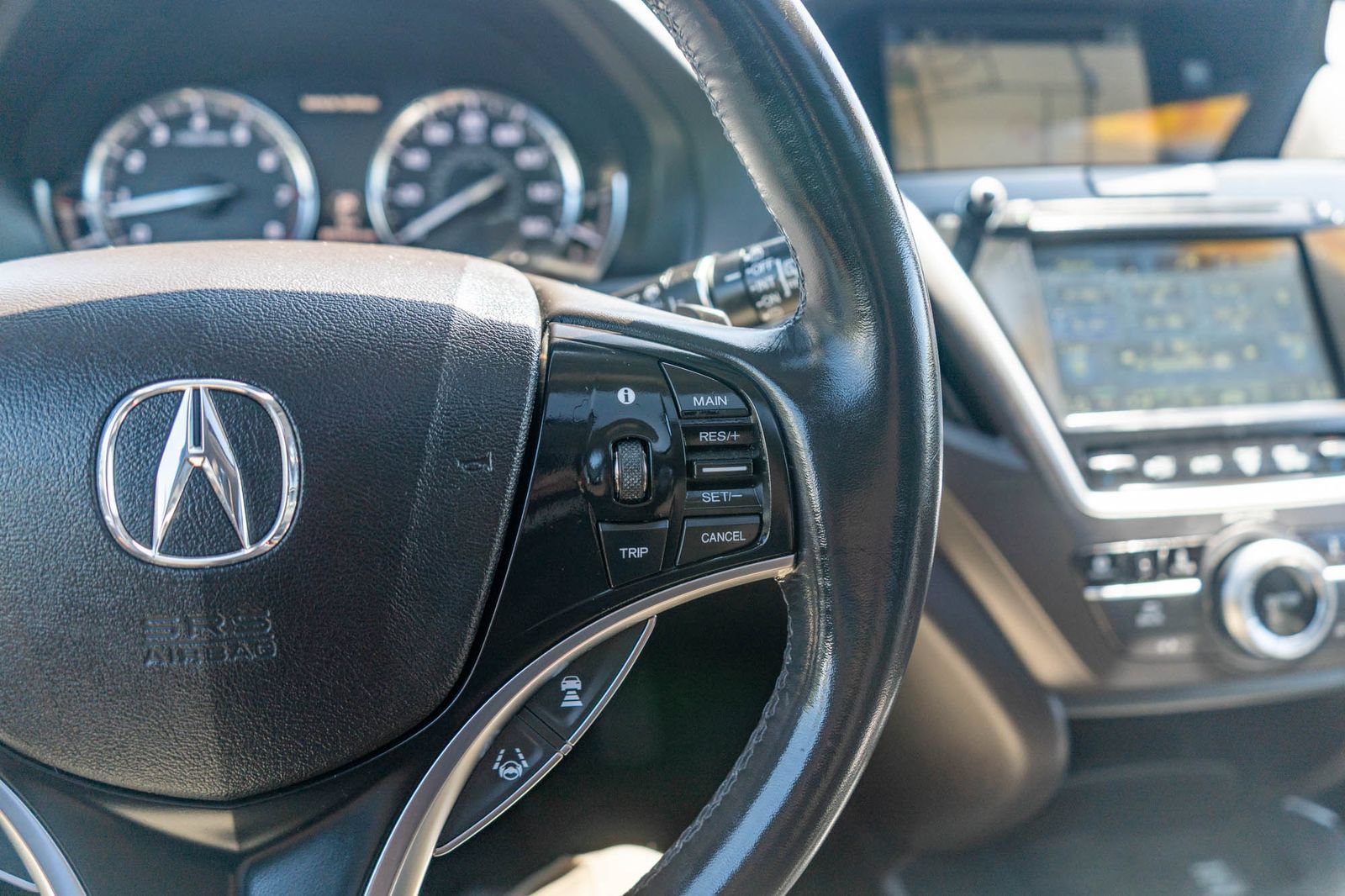 Used 2017 Acura MDX w/ Advance Package FWD image 27