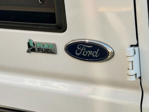 Used 2011 Ford E-350 and Econoline 350 Extended Super Duty w/ PWR Group image 36