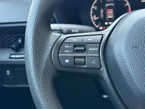 Used 2025 Honda CR-V LX image 27