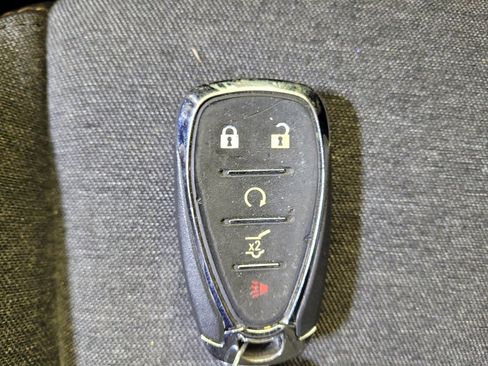 Used 2024 Chevrolet Equinox LT image 32