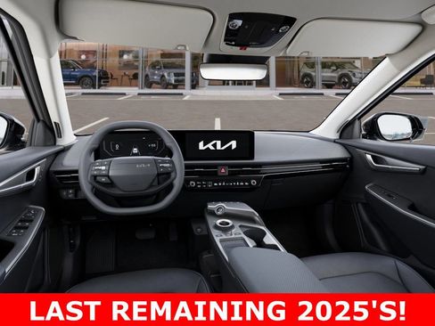 New 2025 Kia EV6 Wind image 14