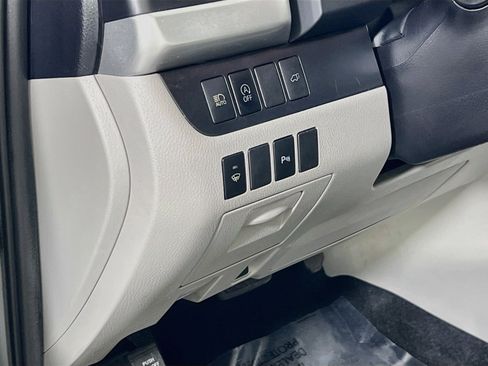 Used 2019 Toyota Highlander Limited AWD/4WD image 10