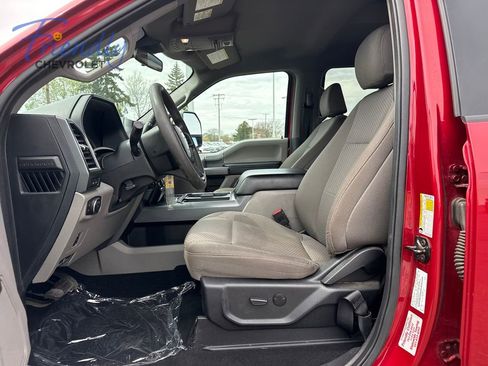 Used 2021 Ford F250 XLT w/ XLT Premium Package AWD/4WD image 13