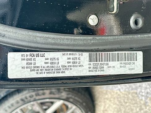 Used 2016 Dodge Challenger R/T Scat Pack w/ Leather Interior Group RWD image 33