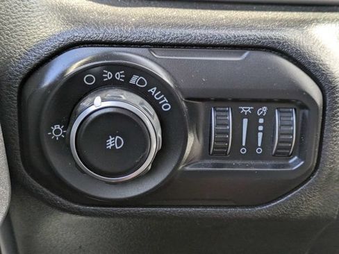 Used 2020 Jeep Wrangler Sport AWD/4WD image 27