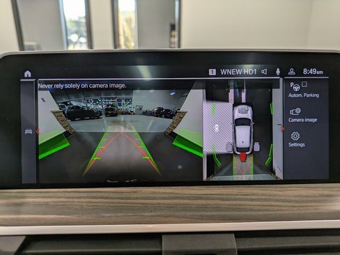 Used 2021 BMW X4 xDrive30i w/ Executive Package image 13