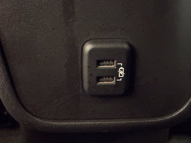 Used 2024 Chevrolet Equinox LT FWD image 31