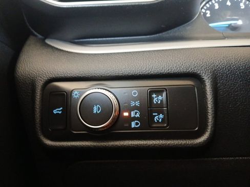 Used 2020 Ford Explorer XLT w/ Equipment Group 202A AWD/4WD image 20