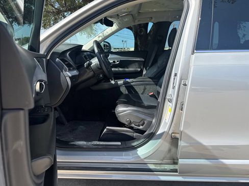 Used 2023 Volvo XC90 B5 Core w/ Protection Package Premier AWD/4WD image 9