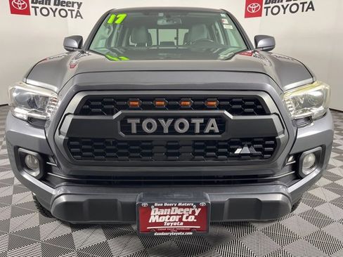Certified 2017 Toyota Tacoma SR5 w/ Tow Package image 20