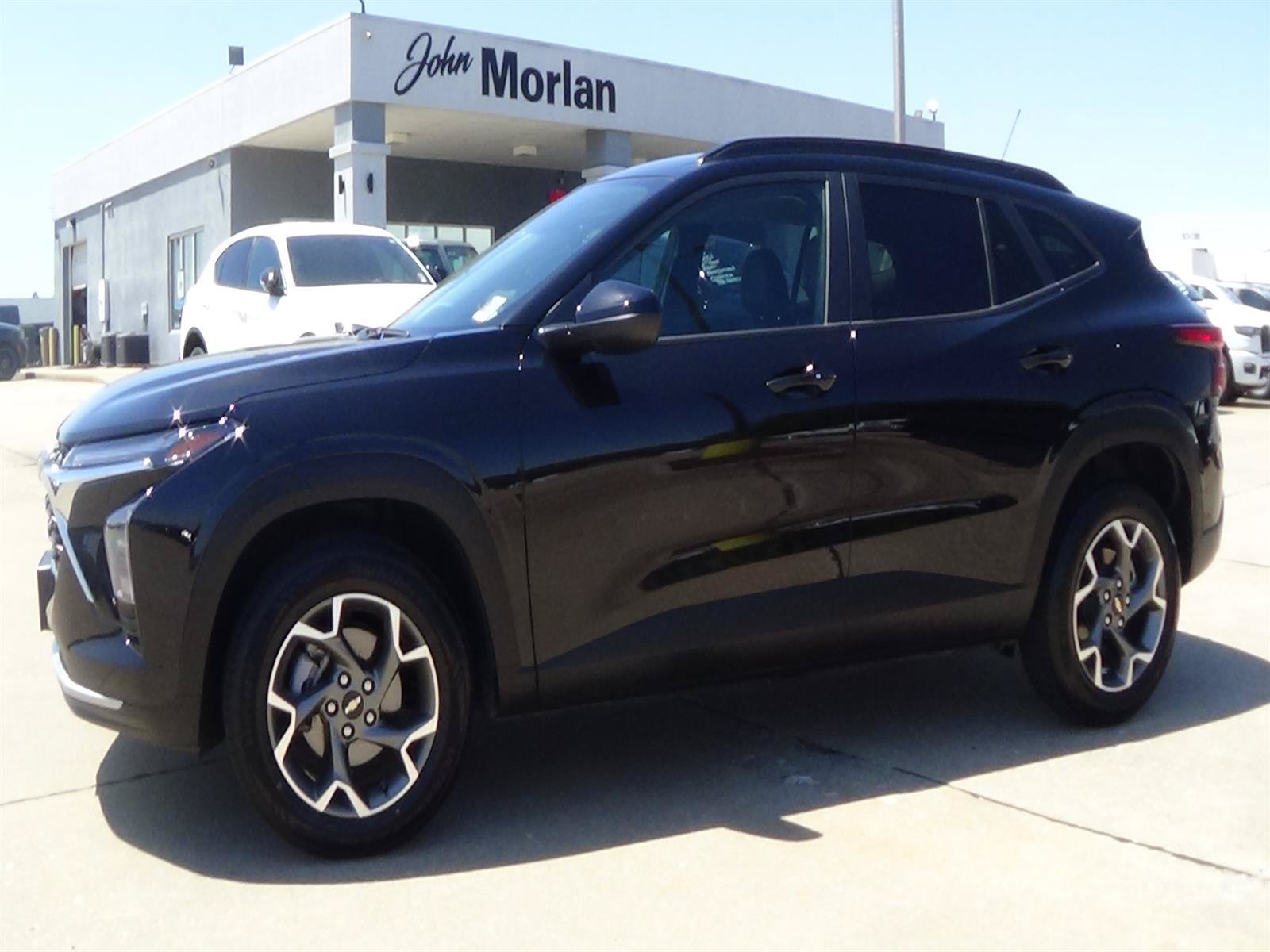 Used 2025 Chevrolet Trax LT w/ LT Convenience Package FWD image 1