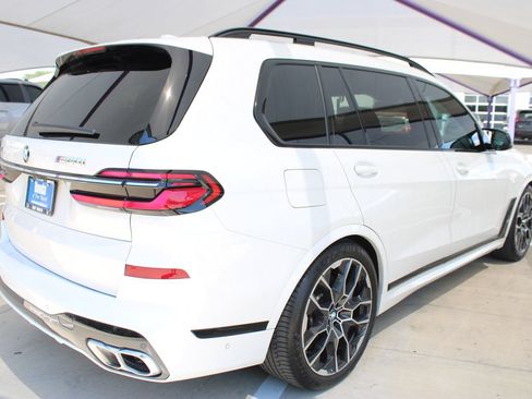 Used 2025 BMW X7 M60i AWD/4WD image 6