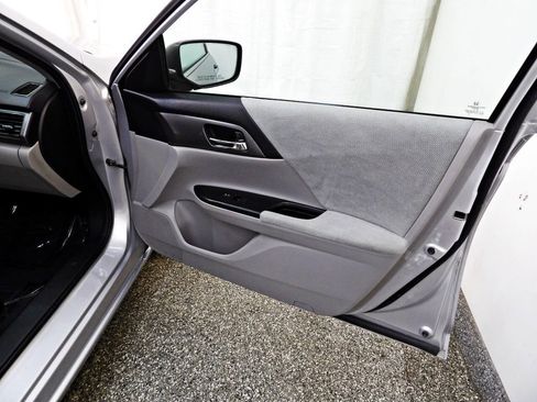 Used 2013 Honda Accord LX image 13