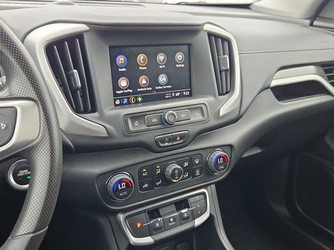 Used 2024 GMC Terrain SLE w/ Driver Convenience Package FWD image 23