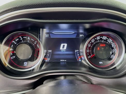 Used 2021 Dodge Challenger R/T Scat Pack RWD image 32