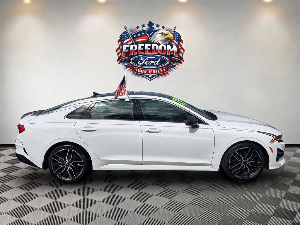 Used 2023 Kia K5 GT FWD image 2