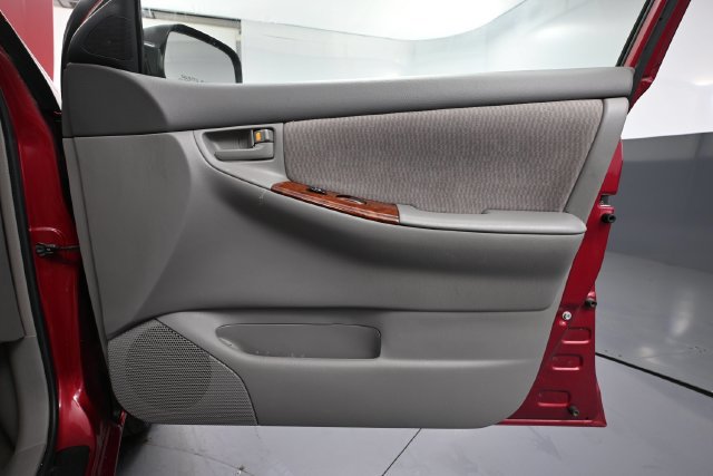 Used 2007 Toyota Corolla LE w/ JBL Value Pkg FWD image 32