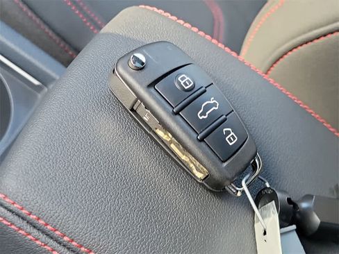 New 2025 Audi Q3 2.0T Premium Plus image 20