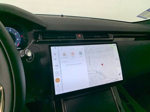 Certified 2025 Land Rover Range Rover Velar Dynamic SE image 22