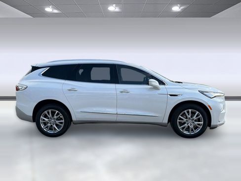 Certified 2023 Buick Enclave Essence w/ Experience Buick Package FWD image 8