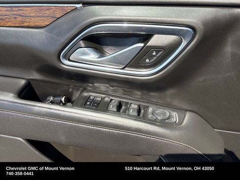Used 2023 Chevrolet Suburban Premier AWD/4WD image 15