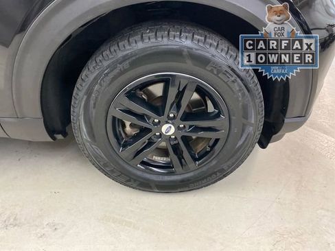 Used 2020 Ford Explorer XLT w/ Equipment Group 202A image 15