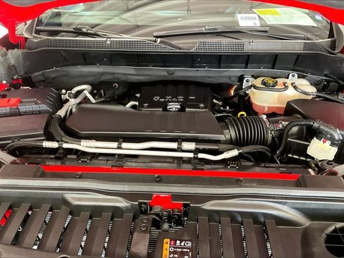 Used 2023 Chevrolet Silverado 1500 LT AWD/4WD image 35