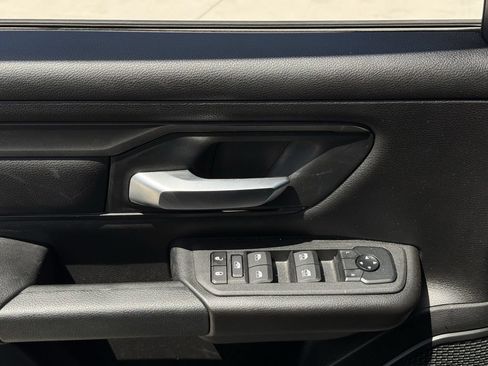 Used 2025 RAM 1500 Warlock AWD/4WD image 22