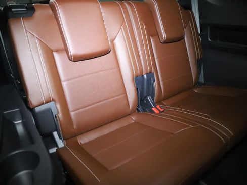 Used 2023 Volkswagen Atlas SEL AWD/4WD image 36