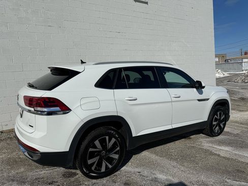 Used 2022 Volkswagen Atlas Cross Sport SE image 18